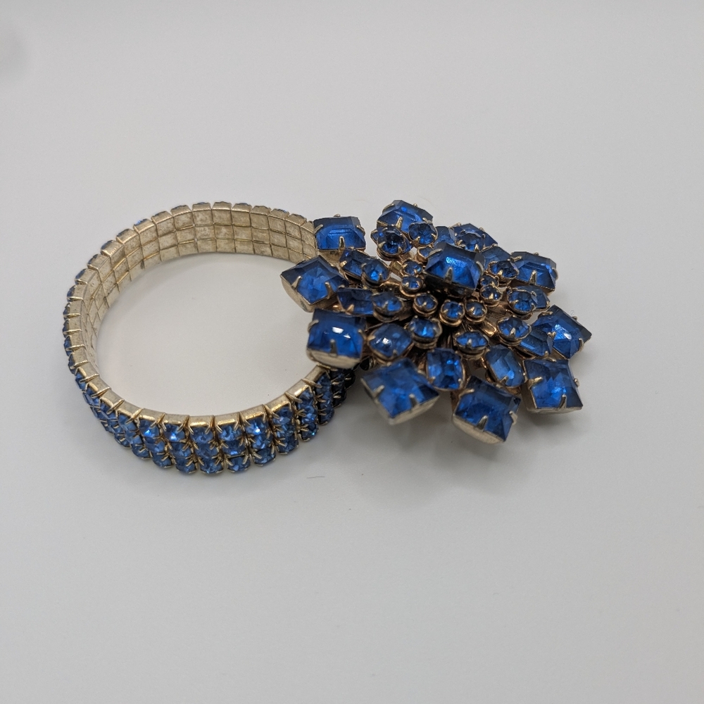 Sparkling Vintage Blue Rhinestone Brooch And Matching Bracelet Set